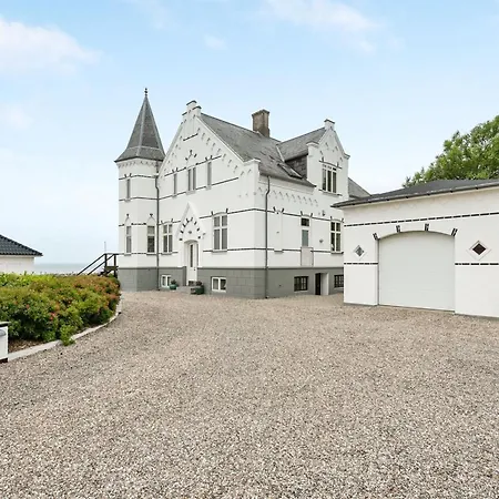 Stefanie - 10m From The Sea By Interhome Tranekaer